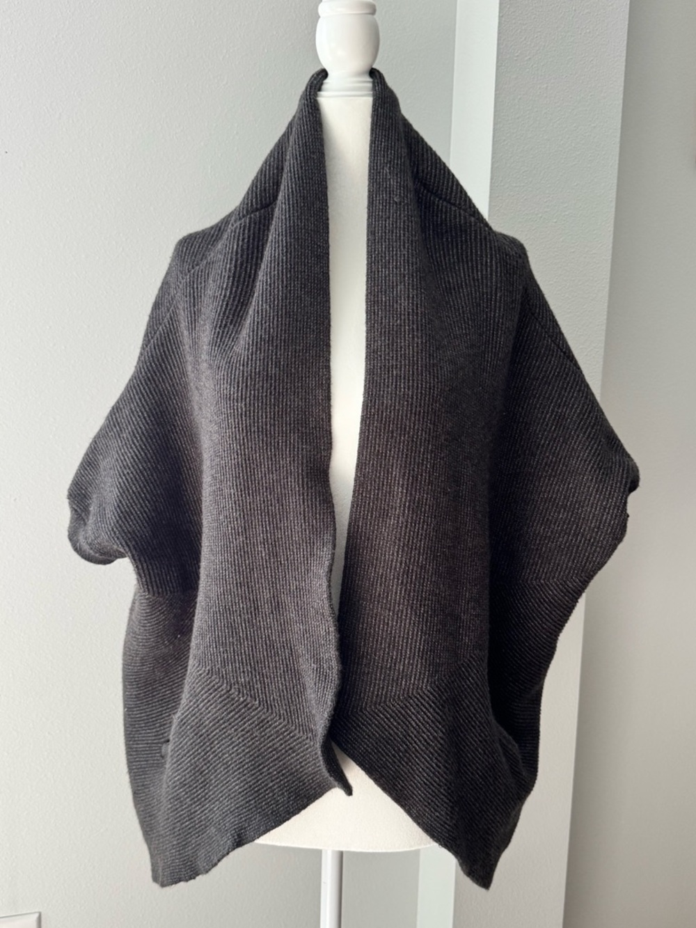 Akemi + Kin Etienne charcoal gray dolman sleeve cocoon slouch cardigan one size